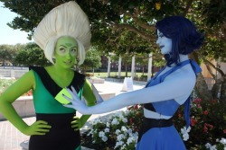 @kellykirstein & @for-the-love-of-clod cosplayed the iconic