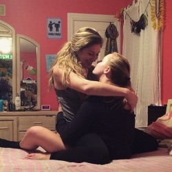 Heylesbianlove