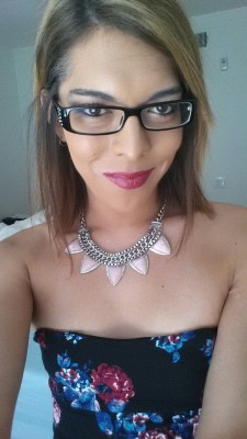 erotic-crossdressers:  Cross Dressing Porn 