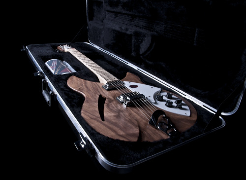 glorifiedguitars:Rickenbacker 330 W Series with Walnut Body 