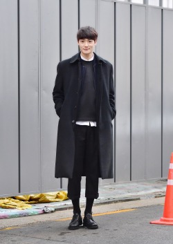 koreanmodel:Streetstyle: Seo Su Woon shot by Baek Seung Won 