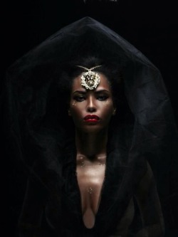 african-erotica:  ®The Black Gods Of Nubia | Black Phoenix Goddess….  Dope visual