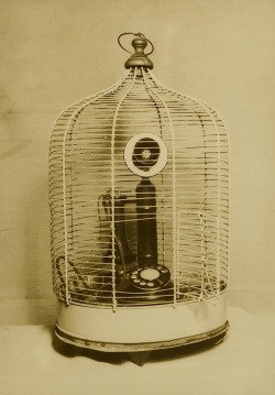 benruhe:  Kansuke Yamamoto, Buddhist Temple’s Bird Cage, 1940.