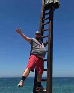 bearluvver:  Climbing the ladder!  #touriststuff #puertovallarta