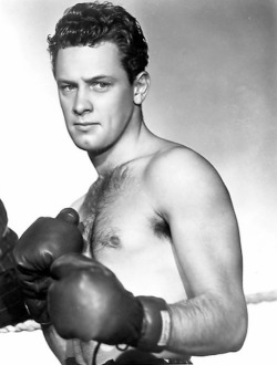 vintage-male-sensuality:  Film: Golden Boy (1939) Actor: William