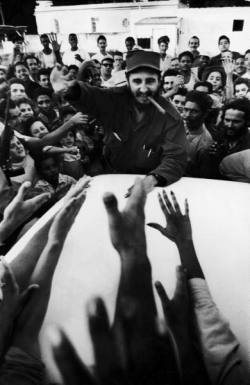 losetheboyfriend:  Fidel Castro greets the people of Havana;