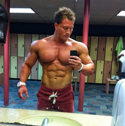 steadymirin:  Nate Murphy