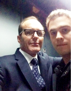 peoplesuck-sir:  paceysjen: @clarkgregg: Working w my man, Iain