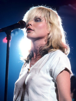 soundsof71:    Debbie Harry, Blondie, by Ron Pownall   