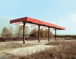 sanguinarysanguinity:  ghosts-in-the-tv:  Abandoned gas stations,