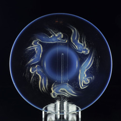 artemisdreaming:   Ondines (Sea Nymphs) plateRené Lalique  