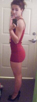 Red dress - album in comments (xpost from r/amateur)