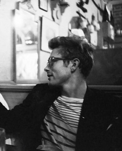  James Dean. Photographed by Dennis Stock. (1955) 