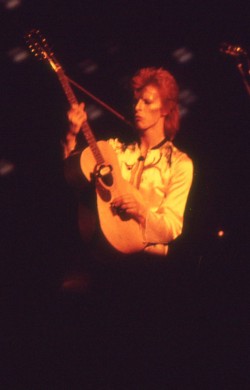 dustonmars: David Bowie performing as Ziggy Stardust. ‘73 ©