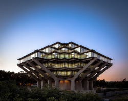 cjwho:  A Built History of Modernism - Geisel Library by Darren