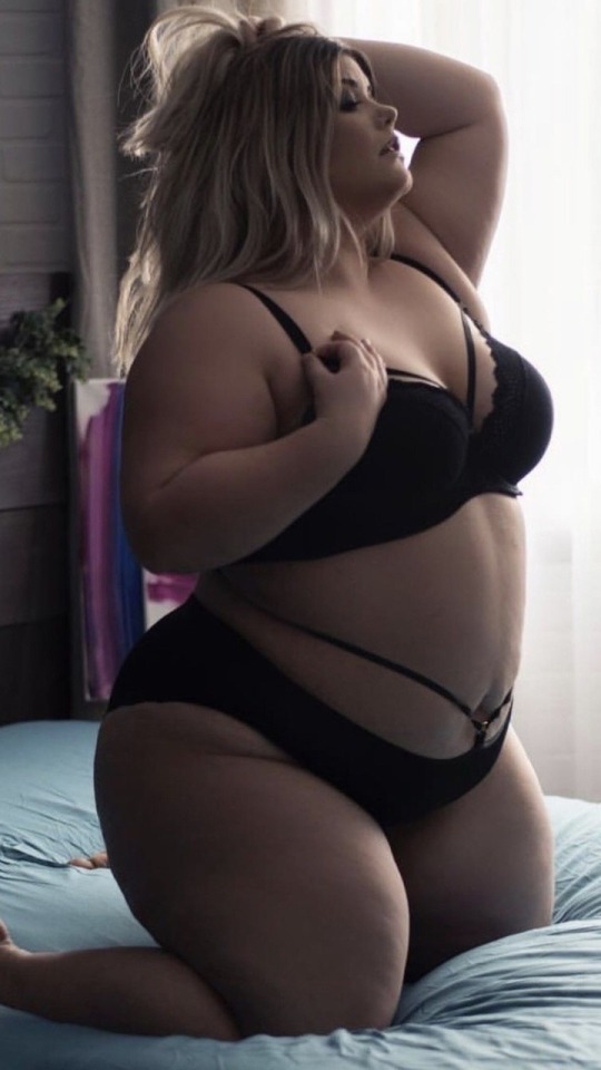 erronblack-tom:Beautiful body 
