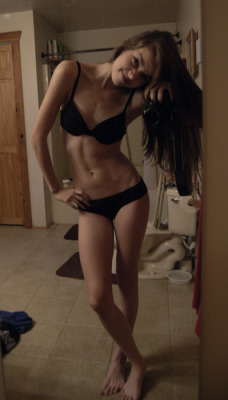 hottestladieson.tumblr.com/post/140744249613/