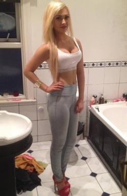 Sexy blonde from Norwich in jeggings and tight top. sexy  More