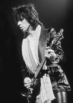 therealmickrock:Happy Birthday Keith Richards!