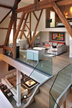 nonconcept:  Contemporary London Penthouse Apartment. 