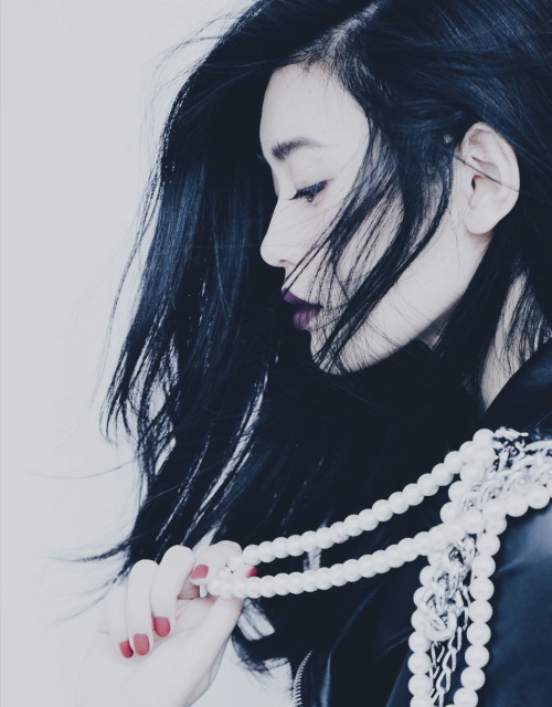 kobikiyama:  Model: Ming Xi  Photo: Liǔ Zōngyuán  Harper’s