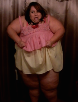 msfatbootygurl:  This dress used to be so cute….  