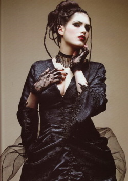 victorian-goth:  Victorian goth http://victorian-goth.tumblr.com/