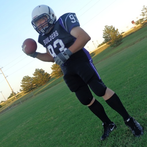 jockedjock:Baseball pinstripes and football gear = perfection!