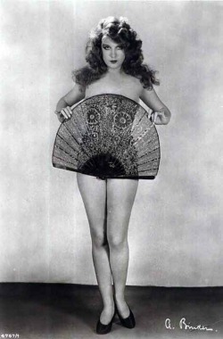 z-antela-pictures:  French silent film actress Lili  Damita.