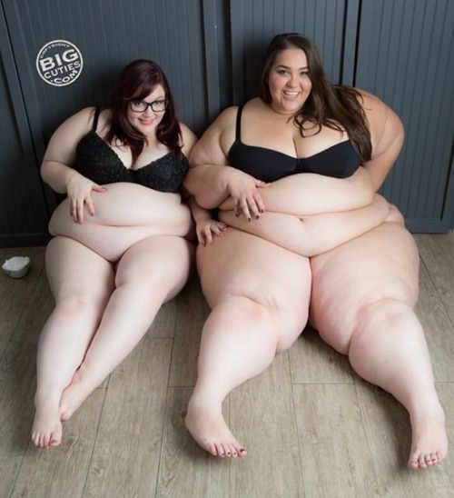 ðŸ‘¯ My newest set is out, and I love this one! My friend BBW Passion came to visit me and we had so much fun together!! I just LOVE looking at the size difference between our two bodies. I hope you do too. :) Check out the rest of this update at BoBerry.