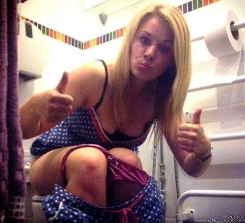 dimitrivegas:  Watching her poop