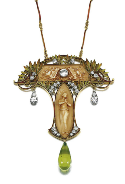 thirtyknives:  Pendant by Pierre-Georges DeRaisme. Circa 1900s.