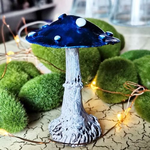 <p>🍄Lucky ‘shrooms🍄</p>

<p>Every year I love to make fun collectable stocking fillers for Christmas!</p>

<p>This year it’s all about mushrooms 🍄🍄🍄</p>

<p>Mushrooms are said to symbolise safety, prosperity and longevity! </p>

<p>What a lovely sentiment to gift to someone.</p>

<p>These also make perfect secret Santa gifts at £6.50 each (+p&p)</p>

<p>Please DM me for more details.</p>

<p>I have several designs and colours to share with you over the next few weeks. If you see one you like, be sure to snap it up… There are no copies!! (at Calne)<br/>
<a href="https://www.instagram.com/p/CWqnV8yIs6J/?utm_medium=tumblr">https://www.instagram.com/p/CWqnV8yIs6J/?utm_medium=tumblr</a></p>