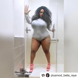 Thanks for the #Repost @plusmod_bella_raye ・・・ First photo