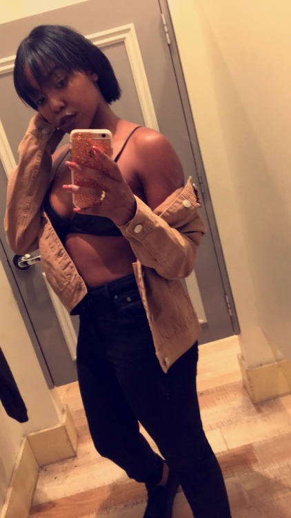 fashionfadesandstyleremains:  Fitting room chronicles.