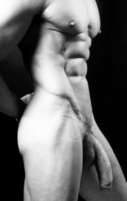 ravenouswoman:  ultracock:  !  just to pretty to not reblog
