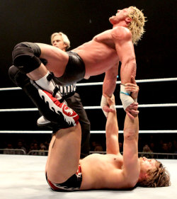 rwfan11:  Daniel Bryan stretching Ziggler! :-)