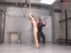 bondage-gifs.tumblr.com/post/107714175661/