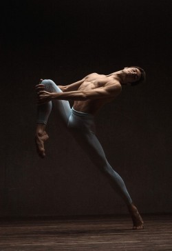 olivier37:  Jacopo Tissi - Bolshoi Ballet - photo Alexander Yakovlev