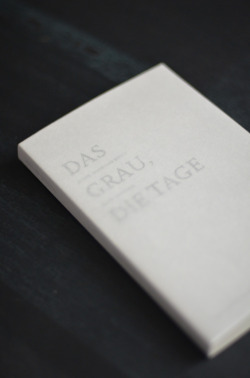 horsthundbrodt: Horst, Hund und Brodt: Das Grau, die Tage (16,90€