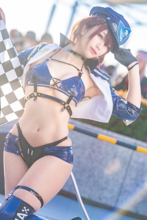 cosplaybeam:  望月もち子🌸C101土曜東サ39a🌸1/7大阪個撮8ｺｽｺﾝ▶︎BAR🥂さんはTwitterを使っています: