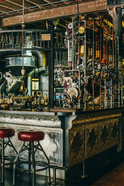  Step Inside ‘Truth,’ a Steampunk Coffee Shop in Cape Town,