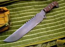 gunsknivesgear:  Gangster Machete. An intimidating blade from