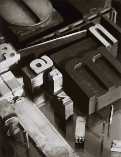poboh:Printing Types, 1931, Piet de Zwart. Dutch (1885 - 1977)
