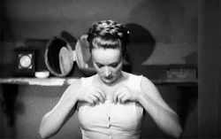 missmarlenedietrich-deactivated:  Marlene Dietrich undressing