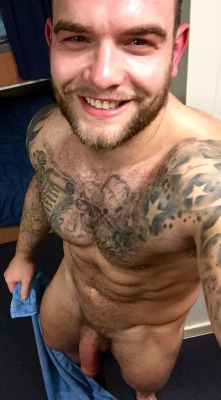 FIT HAIRY GUYS