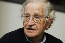 s-c-i-guy:  Chomsky warns ‘con man’ Trump will drag civilization