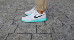 sneakerscreased:  Get it right—the midsole is Calypso, not