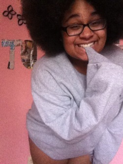 curlsuponcurls:  Womp.  love the smile