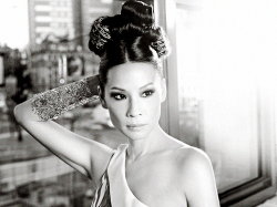 krungy:  Lucy Liu photographed by Randee St. Nicholas, 2013.